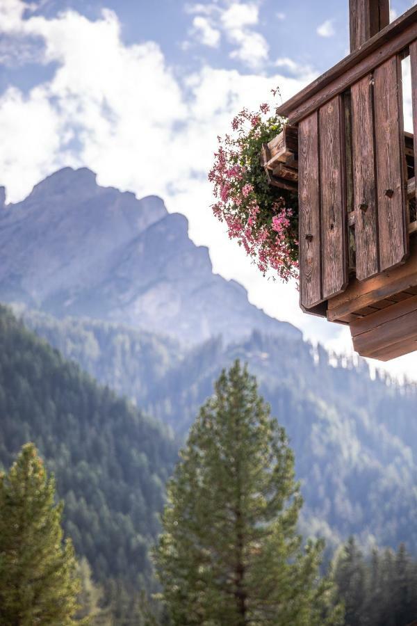 Waidacherhof Apartments Braies  Zewnętrze zdjęcie