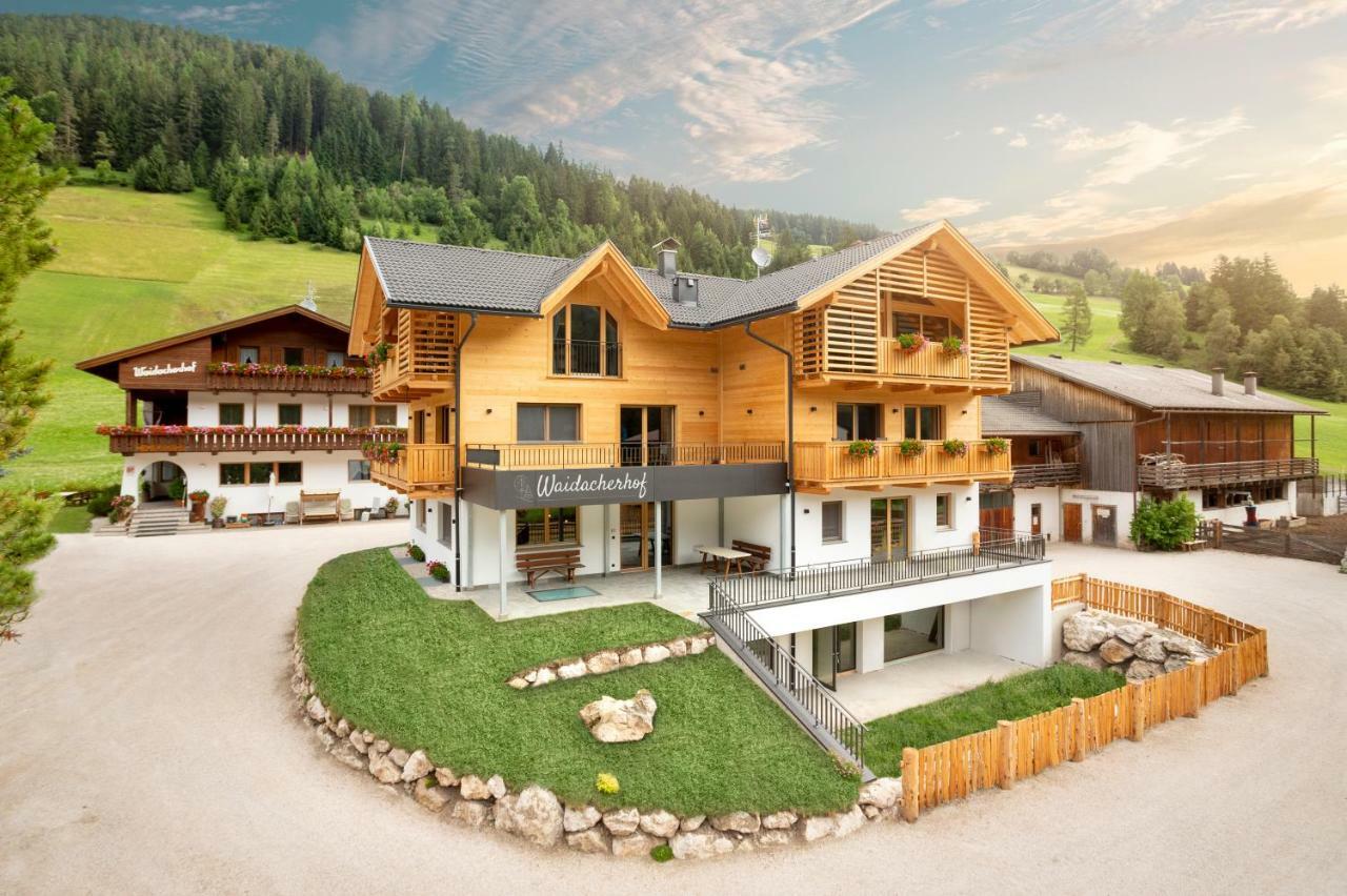Waidacherhof Apartments Braies  Zewnętrze zdjęcie